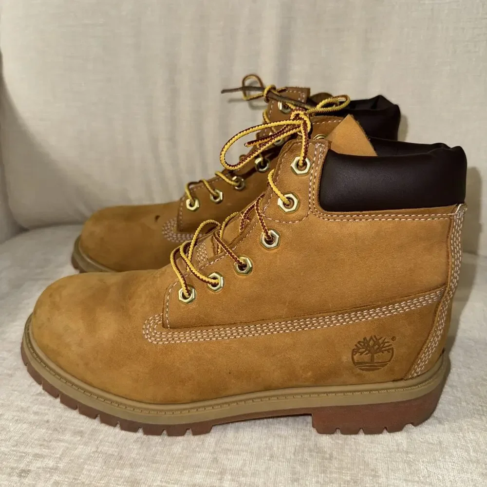 Timberland Junior Classic 6-Inch Waterproof Boot Size 5.5 Work Boots Great Used